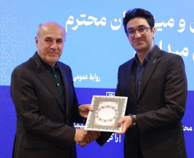 Recognition of the Head of the Innovation Center of the SSRI by the Deputy Minister and Head of the Student Affairs Organization