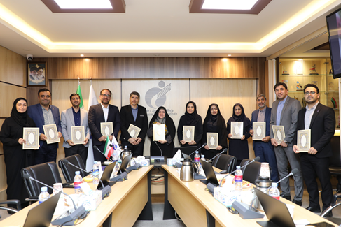 به گزارش روابط عمومی پژوهشگاه تربیتبدنی و علوم ورزشی، همزمان با فرا رسیدن دوازدهم اردیبهشت ماه، به مناسبت سالروز بزرگداشت یاد و خاطره استاد برجسته شهید مرتضی مطهری و تکریم مقام معلم و استاد، مراسم گرامیداشت هفته معلم با حضور دکتر زهرا سلمان «رئیس پژوهش