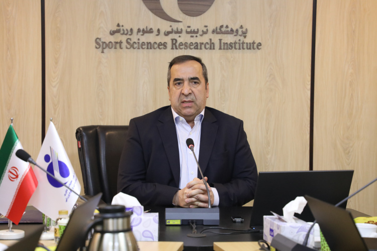 Dr. Seyed Mojtaba Ghasemi, a veteran of the Iran-Iraq War, in a specialized meeting titled Sports During the Sacred Defense shared his operational memories and emphasized the key role of regular exercise and physical readiness in the success of troops